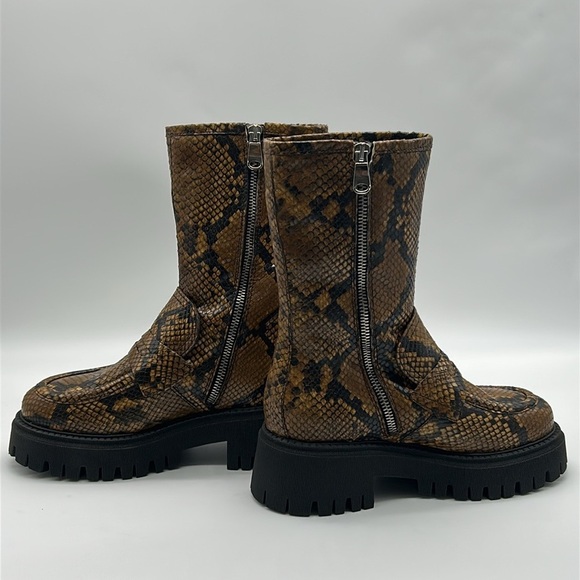 Free People Madison Snake Embossed Platform Ankle Boots Women’s 6 (EU 36.5) NWB - Picture 9 of 12